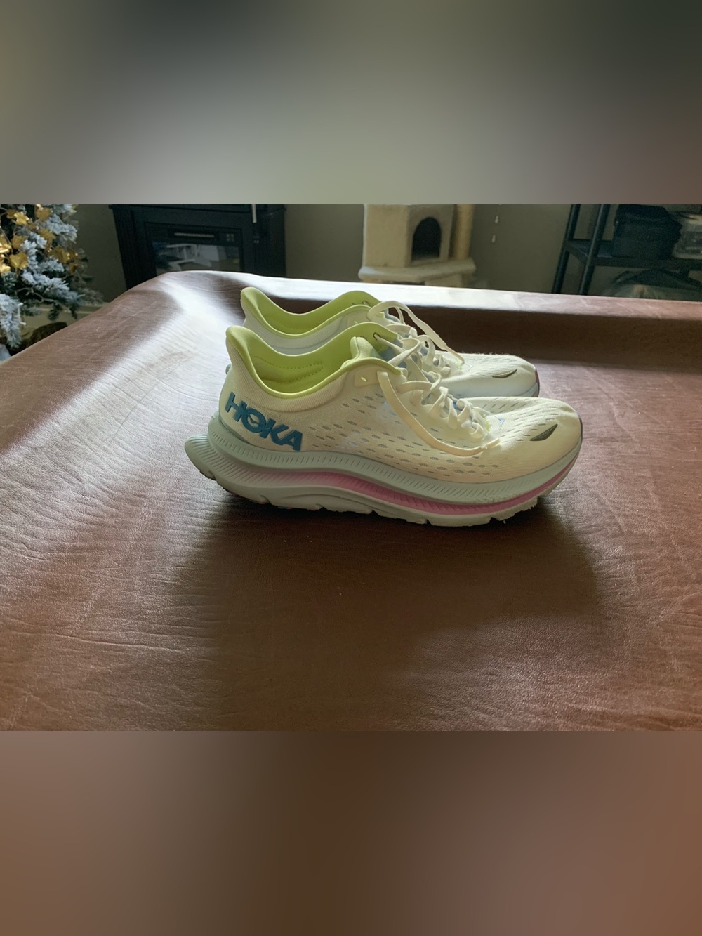 HOKA Women's Kawana Shoes Size 7 - Picture 4 of 7